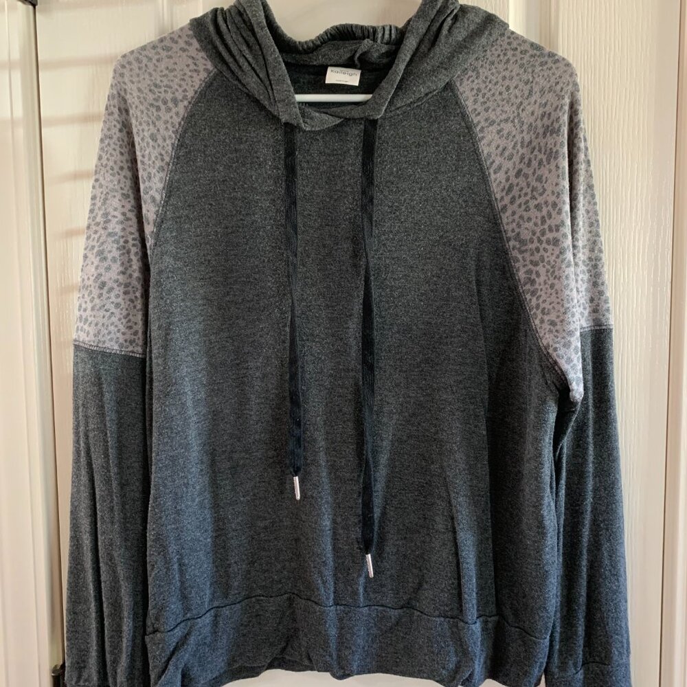 Womens hooded pullover